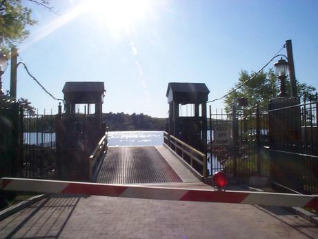 CT River Ferry